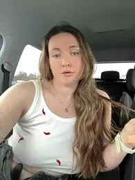 BustyBonnieUK webcam model stream image