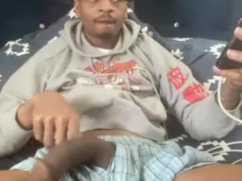 yeahitsrell2 webcam model stream image