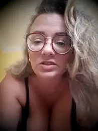 Livvyrj webcam model stream image