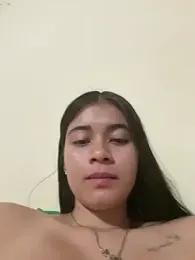 Kloe_1223 webcam model stream image