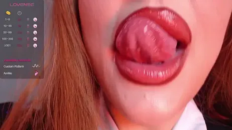 Alice_here webcam stripchat model stream image