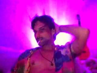 couplemilk webcam model stream image