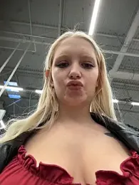 Mila_NoRules webcam model stream image