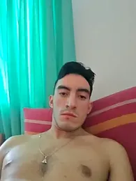 TommyMomentum webcam model stream image