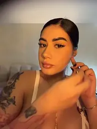 clarachanelricek webcam stripchat model stream image
