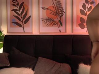 Khya webcam model stream image