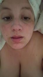 B3lu webcam model stream image