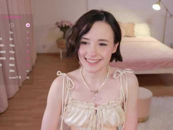 MissEssie bongacams stream image