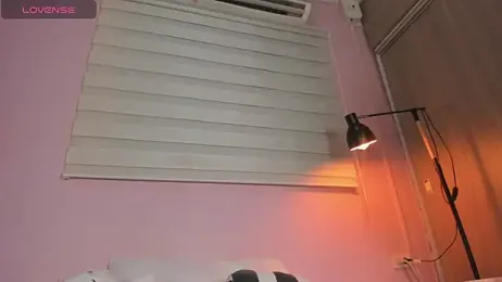 emily_sweett24 stripchat stream image