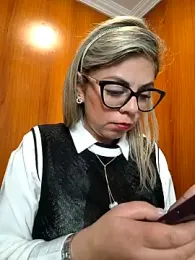 Cata_Office-12 stripchat stream image, 09.06.2025 19:30