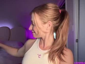 saraloverays chaturbate stream image