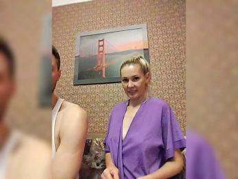 Andre-Blondinochka bongacams stream image