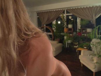 HeyBanana bongacams stream image