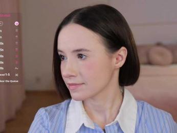 MissEssie bongacams stream image