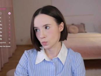 MissEssie bongacams stream image