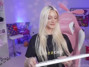bunnydollstella chaturbate stream image