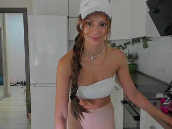 LuckyLady01 bongacams stream image