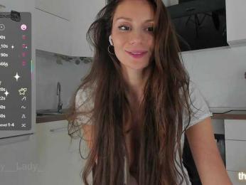 LuckyLady01 bongacams stream image