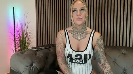 Lara-CumKitten stripchat stream image