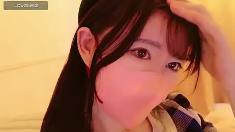 maii- stripchat stream image