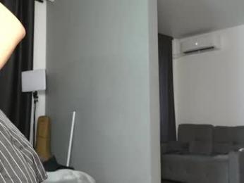 amilia4u chaturbate stream image