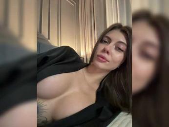 Roxysh bongacams stream image