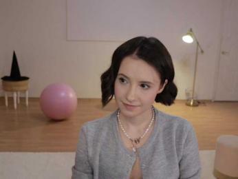 MissEssie bongacams stream image