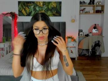 Fancy-t33n bongacams stream image