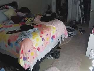 voyeurcam-house-charleys-room camsoda stream image