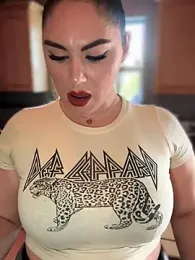 lovely_beast stripchat stream image