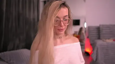 KylieJoyce stripchat stream image