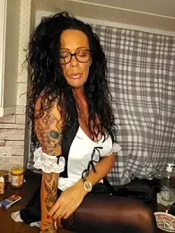 Misses-Cougar stripchat stream image