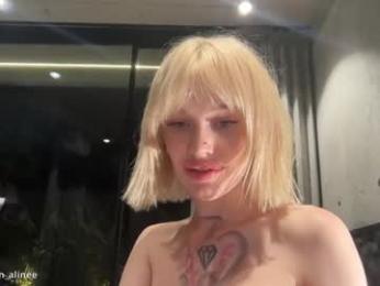 golden_alinee chaturbate stream image