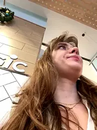 MariiD stripchat stream image