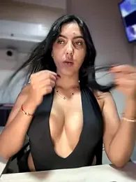 Sofia_Collins- stripchat stream image