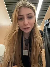 Sunny___Bunny stripchat stream image