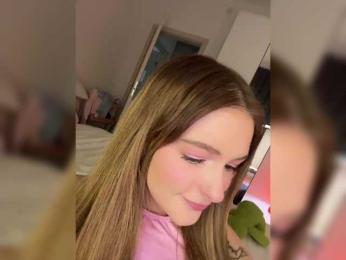 duloveli bongacams stream image