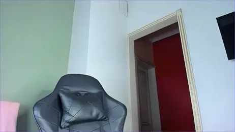 taeni_lara stripchat stream image