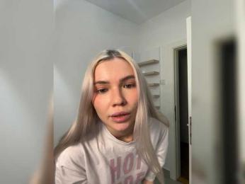 EmmaGoodGirl bongacams stream image