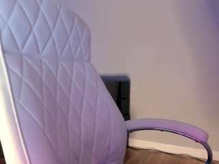 akura011 camsoda stream image