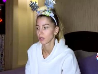 lisi4ka_basik33 chaturbate stream image