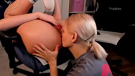 hotblonds stripchat stream image