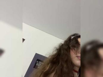 YourLadyyy bongacams stream image