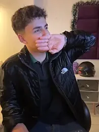 AdrianRinaldi stripchat stream image