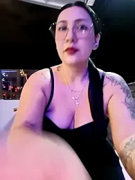 You-kitty2025 stripchat stream image