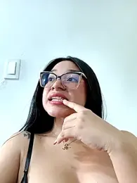 -VICKKY stripchat stream image