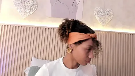 daiana_curly stripchat stream image