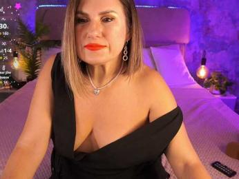 KiraRoxx bongacams stream image