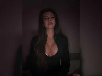 Roxysh bongacams stream image