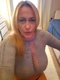 Isabellaa04 stripchat stream image